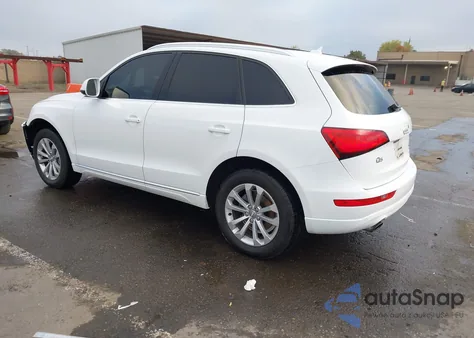 2014 Audi Q5 2.0T Premium z USA, uszkodzony, nr VIN WA1LFAFP3EA015738